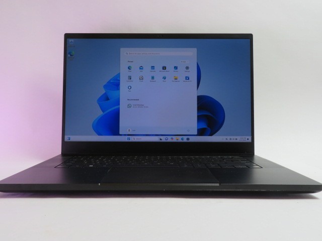 RAZER BLADE 15 RZ09-0421PEC3 (2022) i7-12800H 32GB 1TB NVMe RTX 3080Ti WIN 11