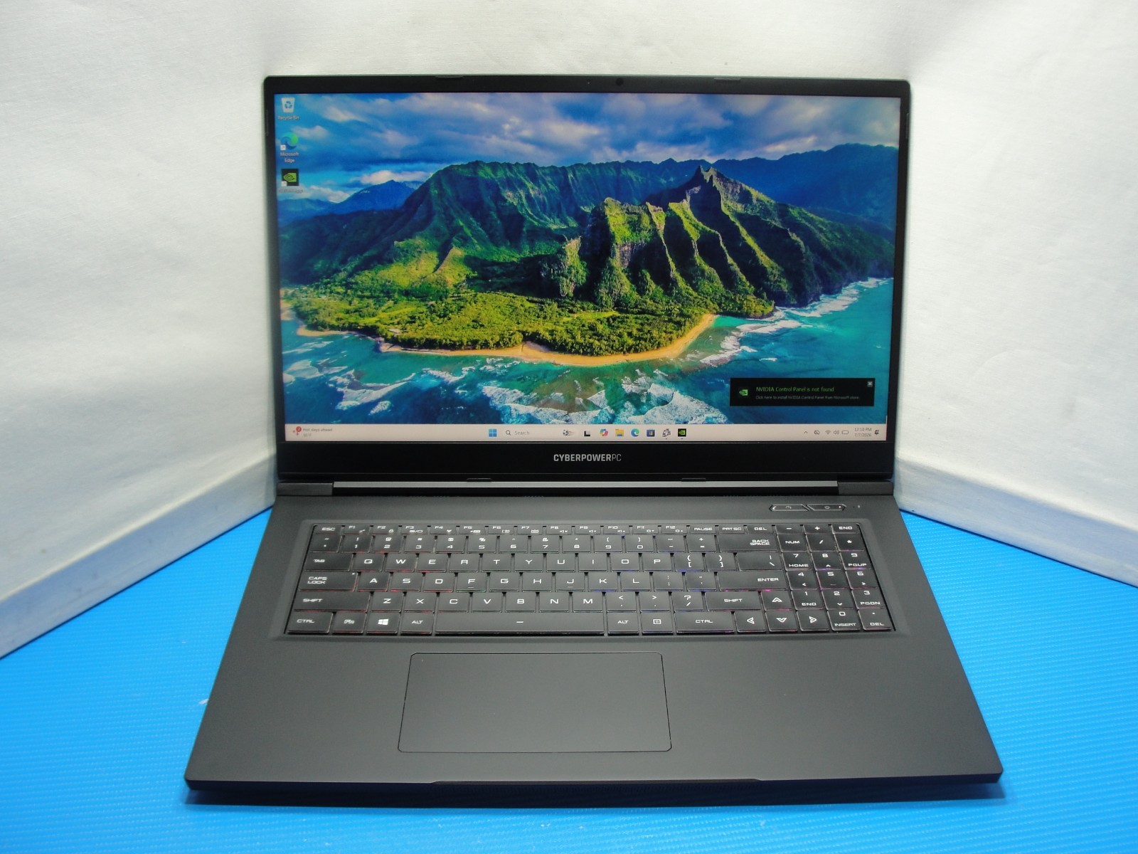 CyberPowerPC TRACER V Edge I17E 17.3″ QHD 144Hz i7-11800H 32GB 2TB SSD RTX 3070