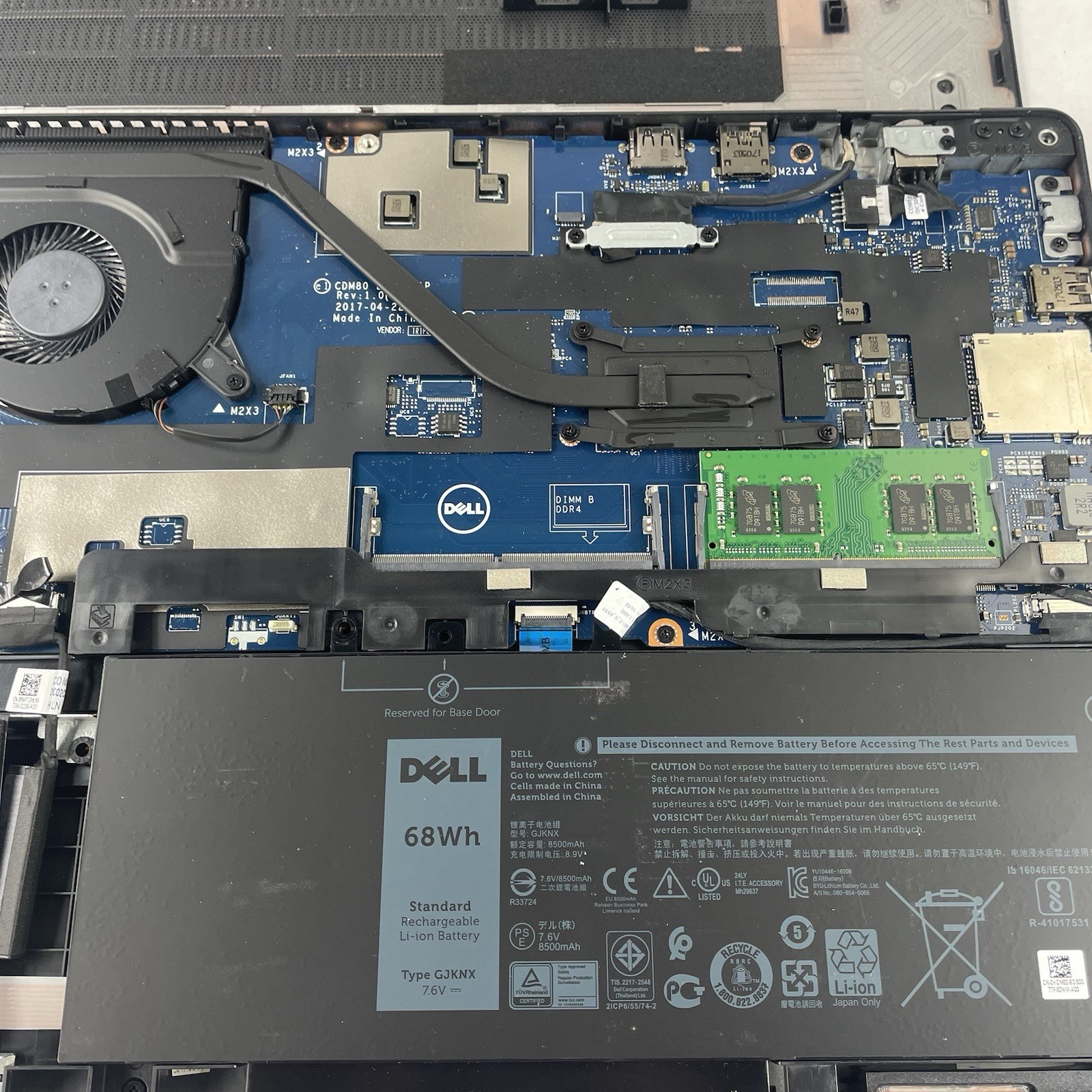 Dell Latitude 5580 15.6″ i5-7300U 2.60 GHz 8 GB RAM No SSD No OS