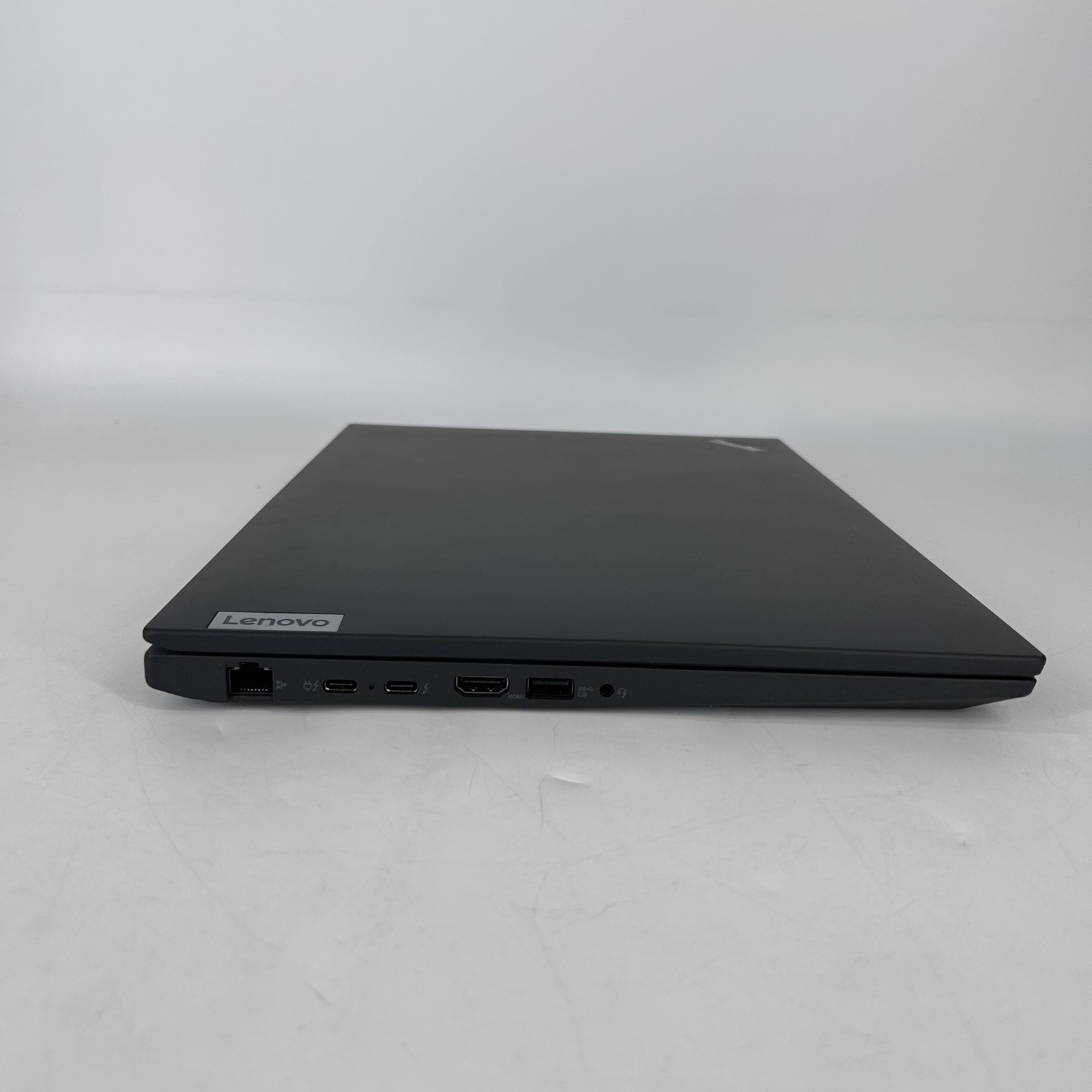 Lenovo ThinkPad T16 Gen 2 FHD+ 1.8 GHz i7-1365U 16GB 1TB SSD Very Good