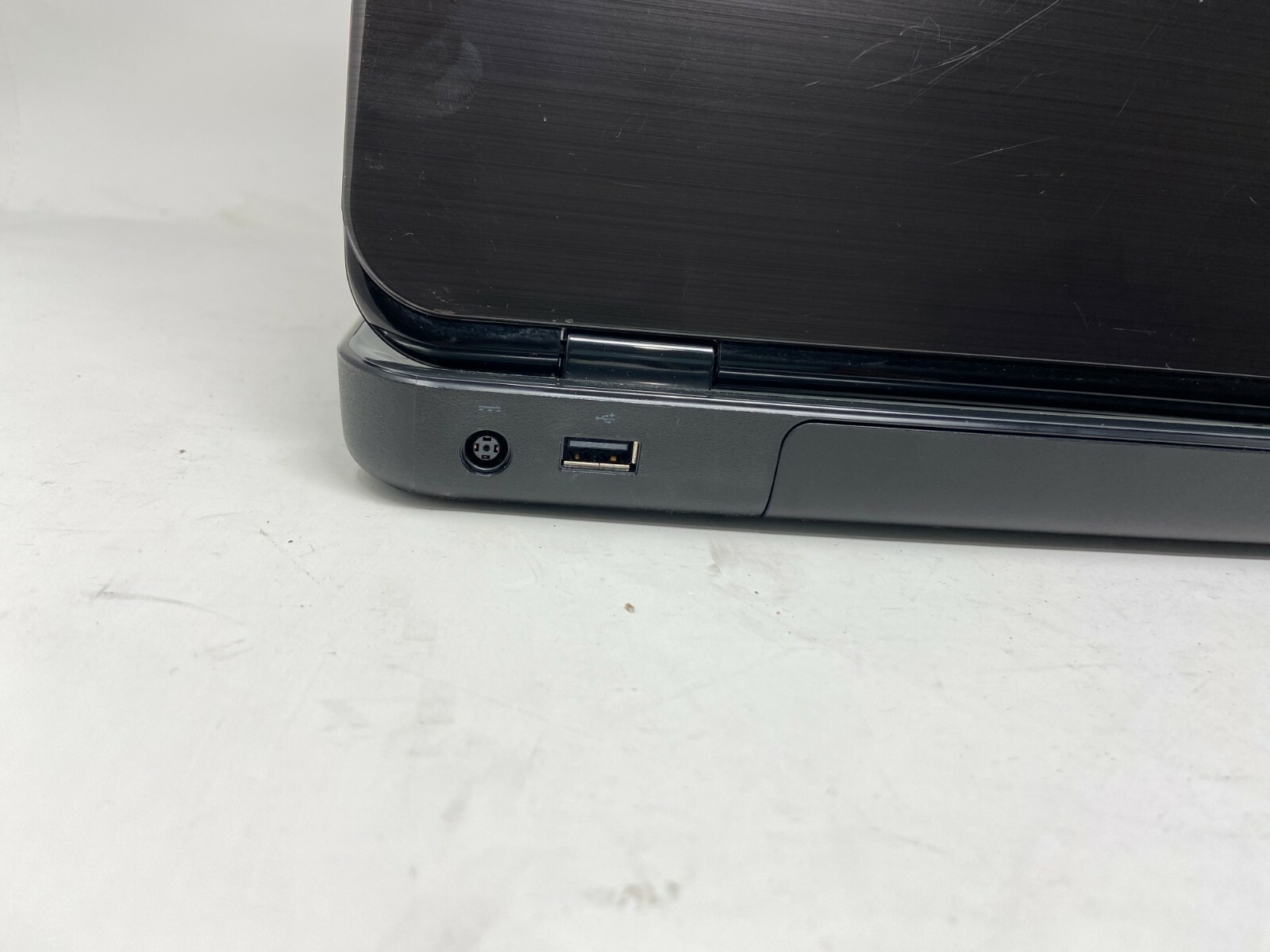 Dell Inspiron N5110 15″ Intel Core i5 2.4GHz 8GB 320GB Win 10 Webcam WiFi Laptop