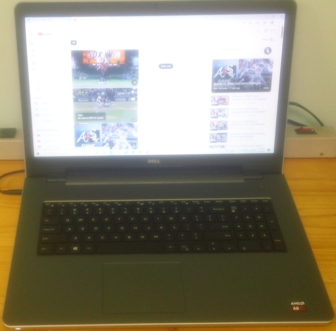 DELL INSPIRON 5755 Laptop AMD A8 Radeon R5 8 GB RAM Windows 10 1TB HD Office Pro