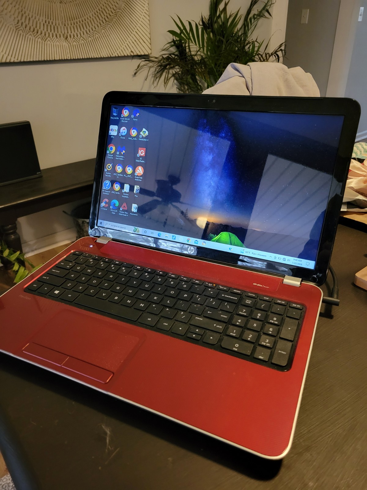 HP Pavilion Laptop Red 15.5″