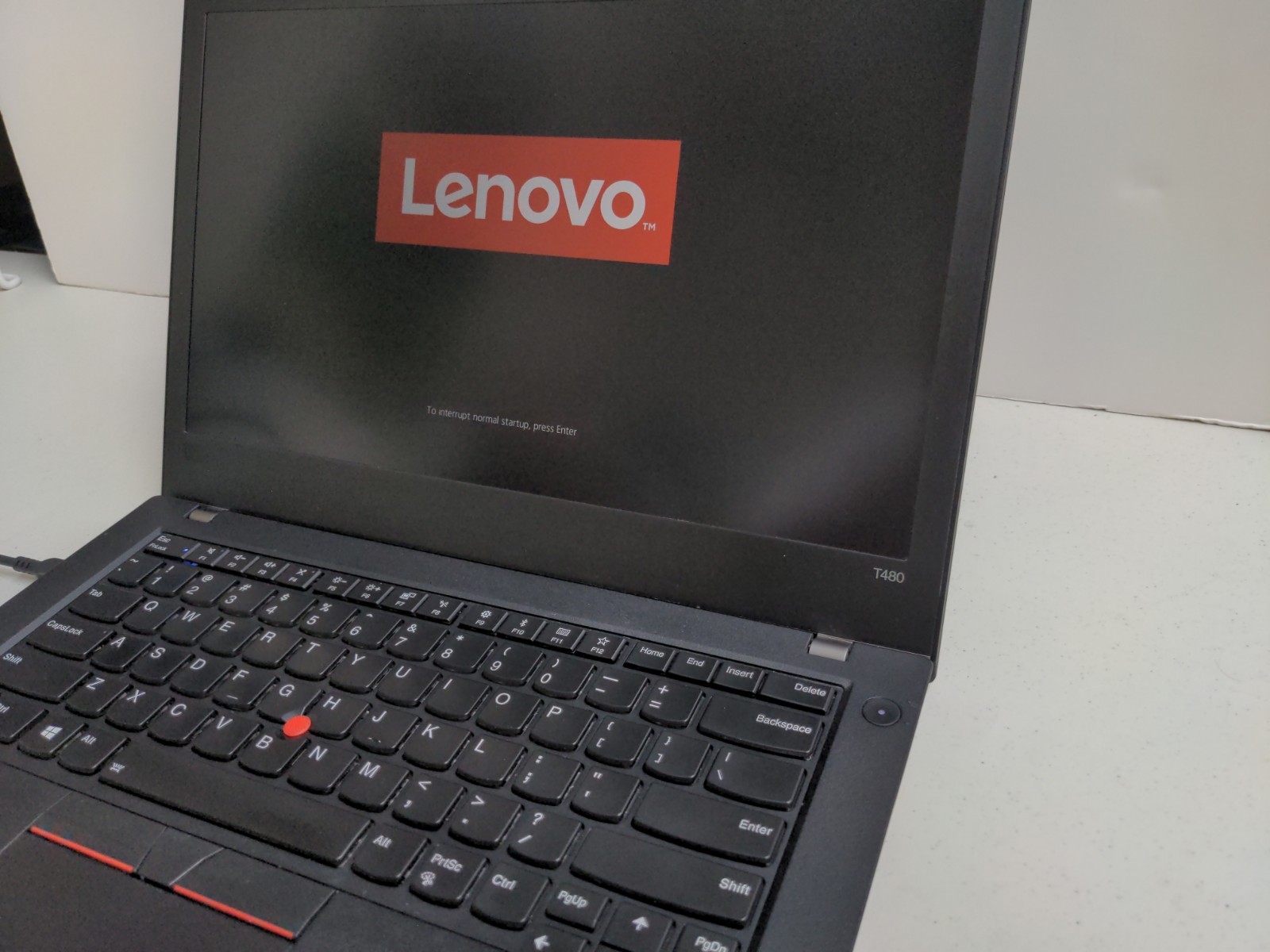 Lenovo Thinkpad T480 – i7-8550U, 12GB RAM, 256GB SSD, 1080p [Read]