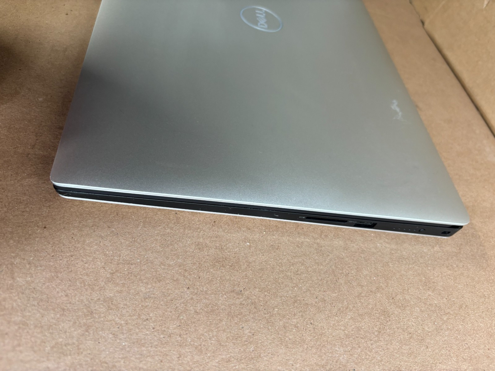 DELL PRECISION 5530 i9-8950HK 2.9GHZ RAM 16GB SSD 1TB QUADRO P2000 4GB BLUETOOTH