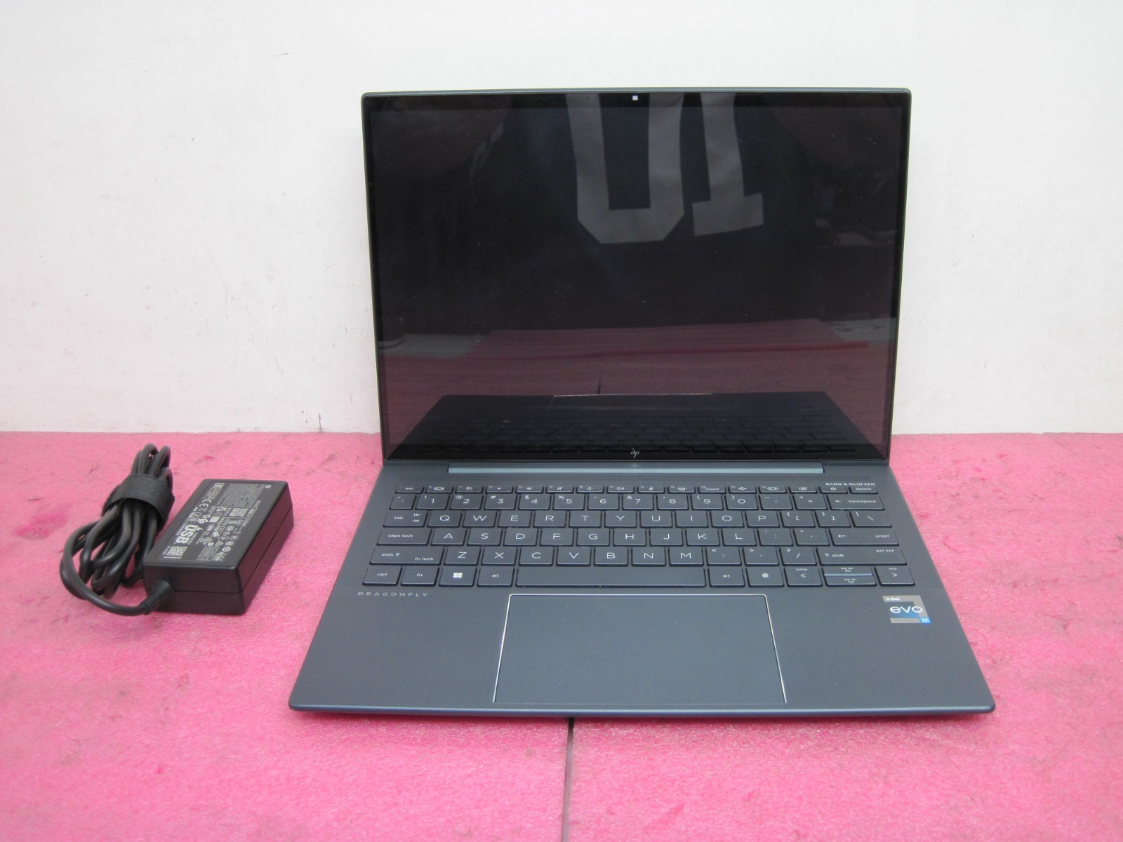 HP Dragonfly G4 13.5″ Touch Intel i7-1355U 32GB 1TB M.2 SSD W11PRO *READ* T9-A12