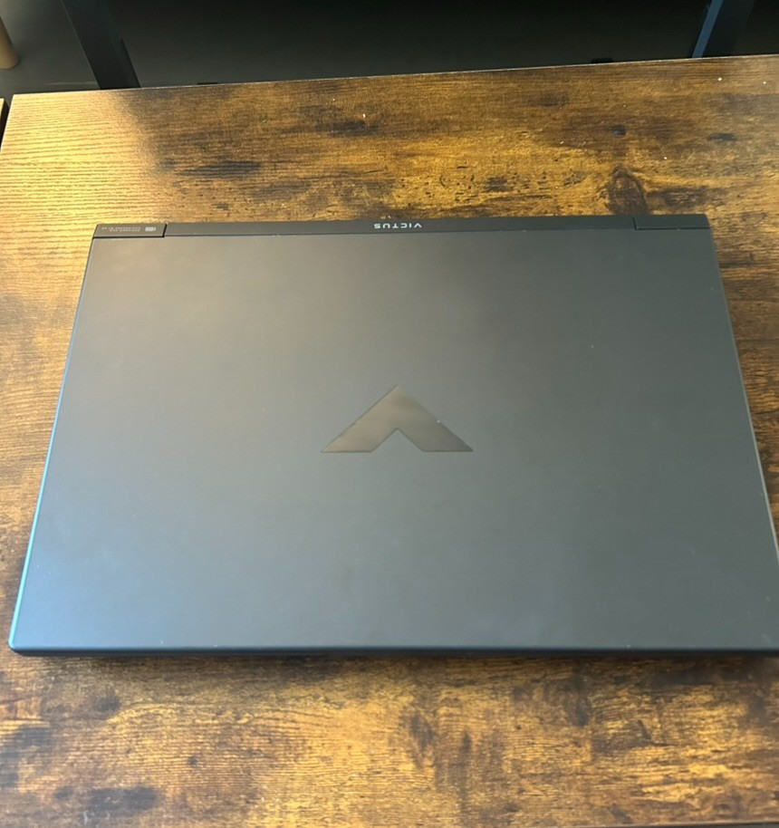 HP Victus gaming laptop rtx 4070 32gb with RGB Backlit monostone grey keyboard
