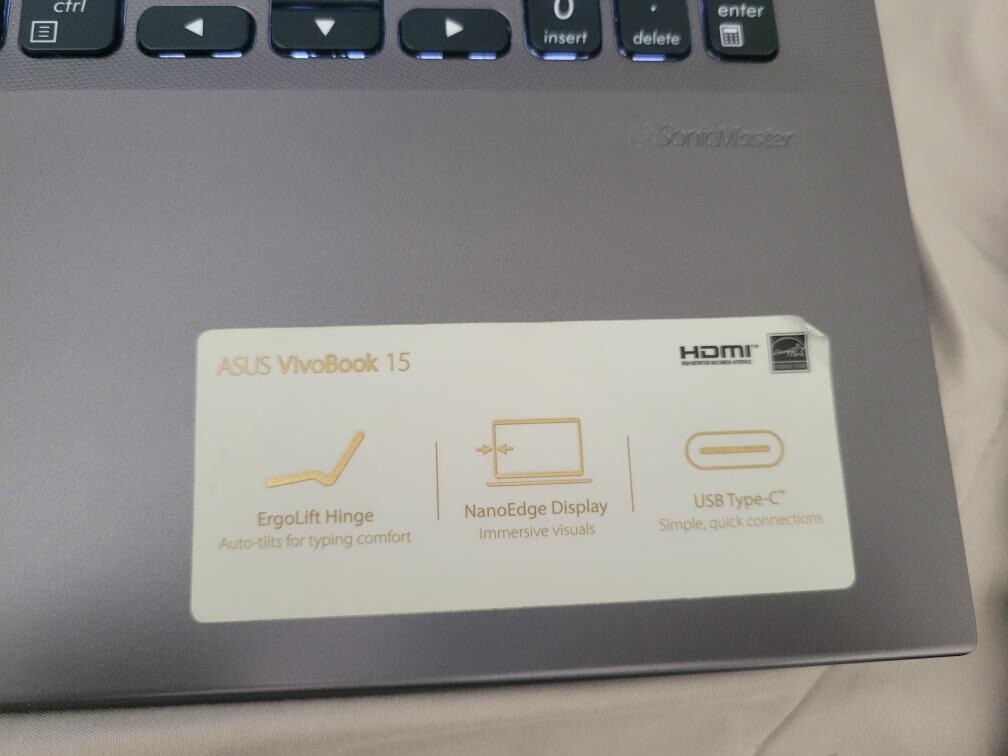 asus vivobook 15 Look At Description Below￼