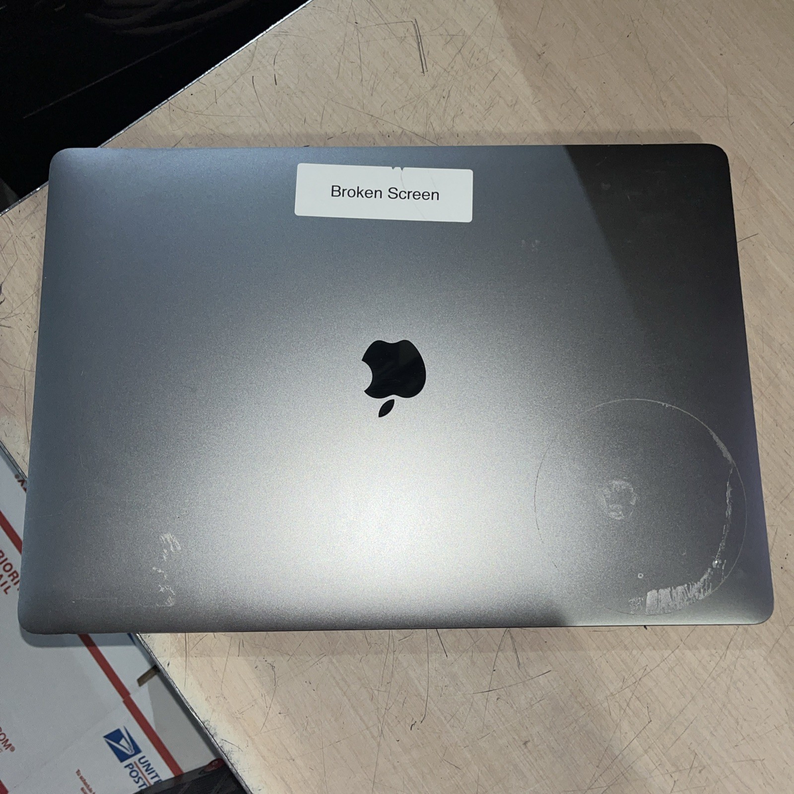 APPLE MACBOOK PRO 15″ TOUCH/MID-2017 CORE I7-7700HQ 2.8GHZ 16GB RAM 256SSD