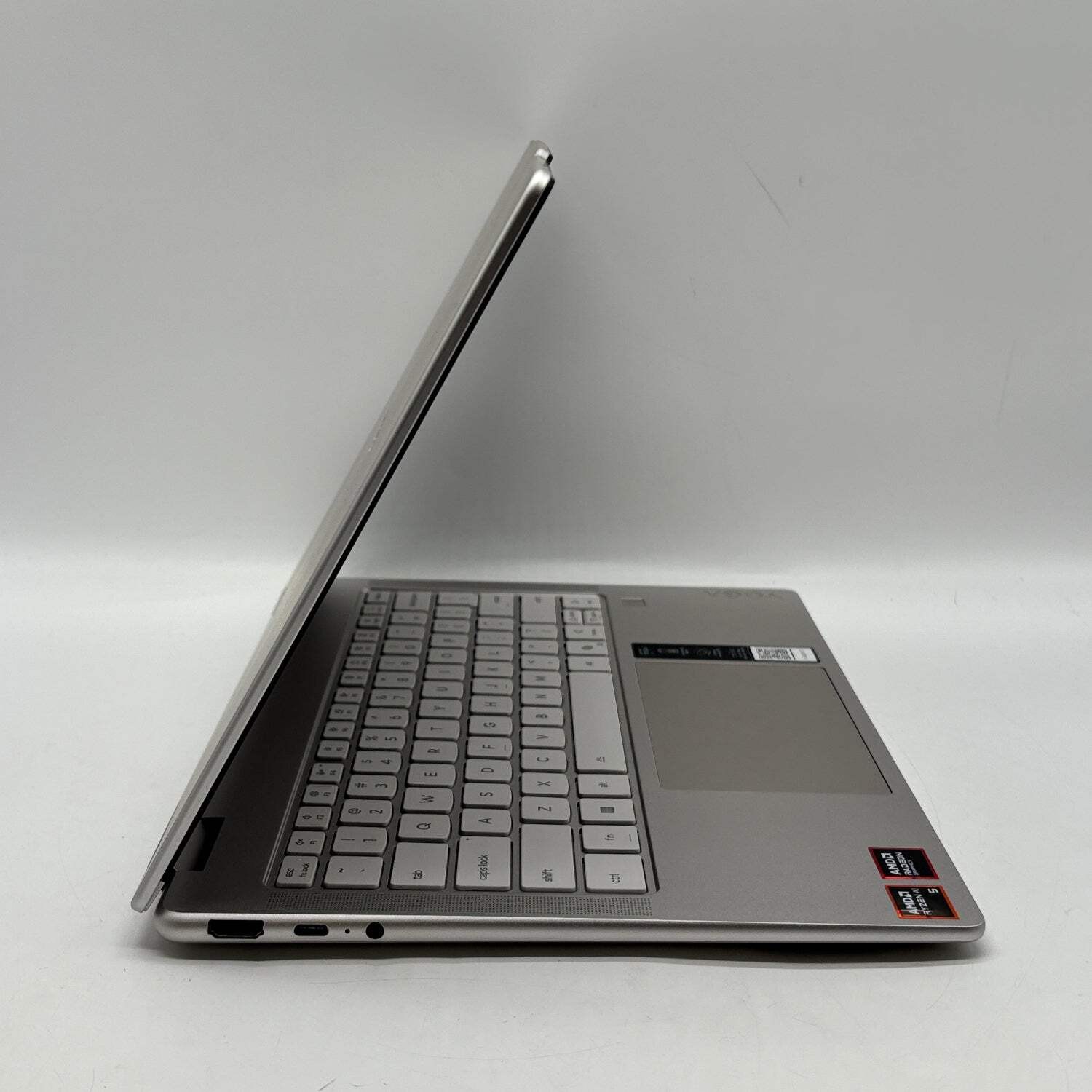Lenovo Yoga 7 2-in-1 83JR0002US 14″ Ryzen AI 5 340 2.0GHz 16GB RAM 512GB SSD