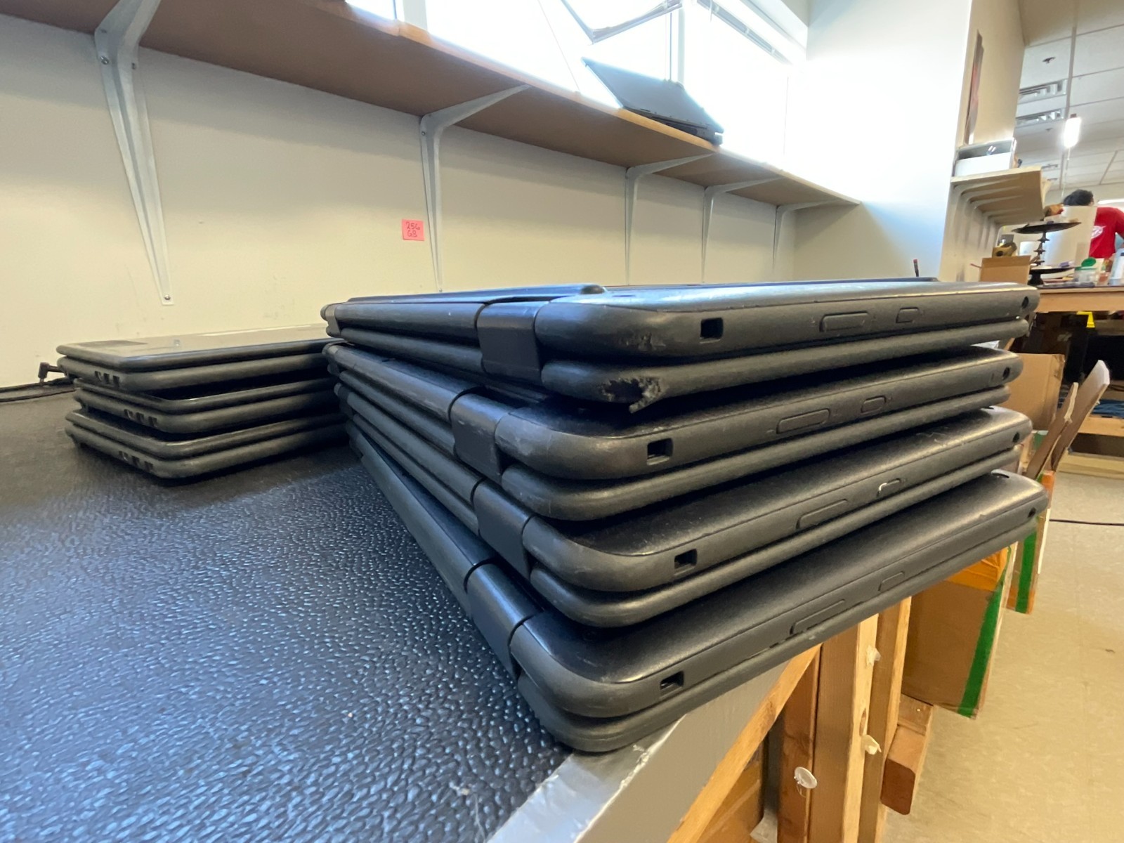 DELL LATITUDE 3190 2 IN 1 11.6 PENTIUM-N5030 CORE 3.1GHz 4GB 256GB SSD LOT OF 28