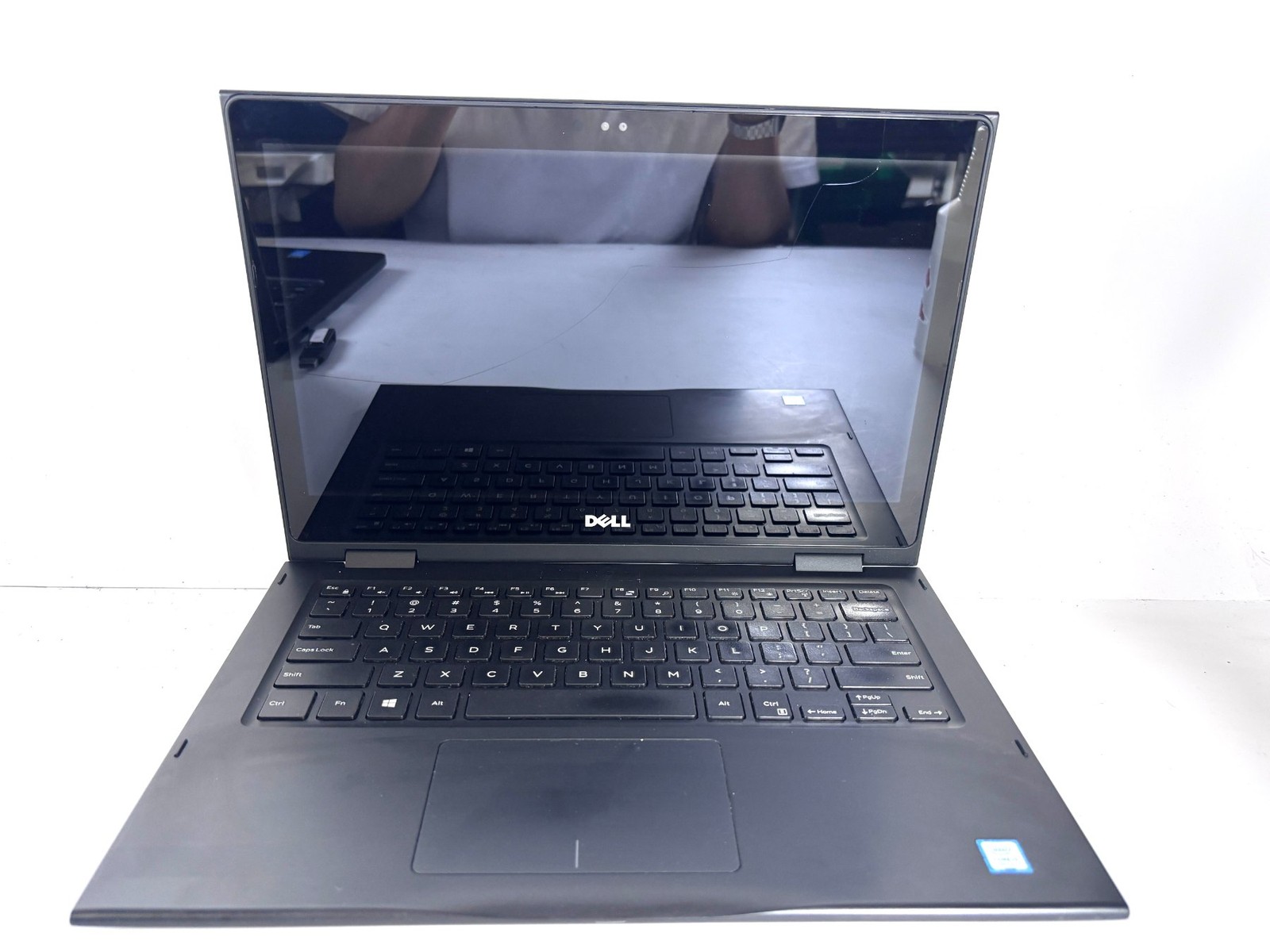 FOR PARTS: Dell Latitude 3390 2 in 1 – 13.3″ FHD, 1.7GHz i5, NO RAM, NO SSD