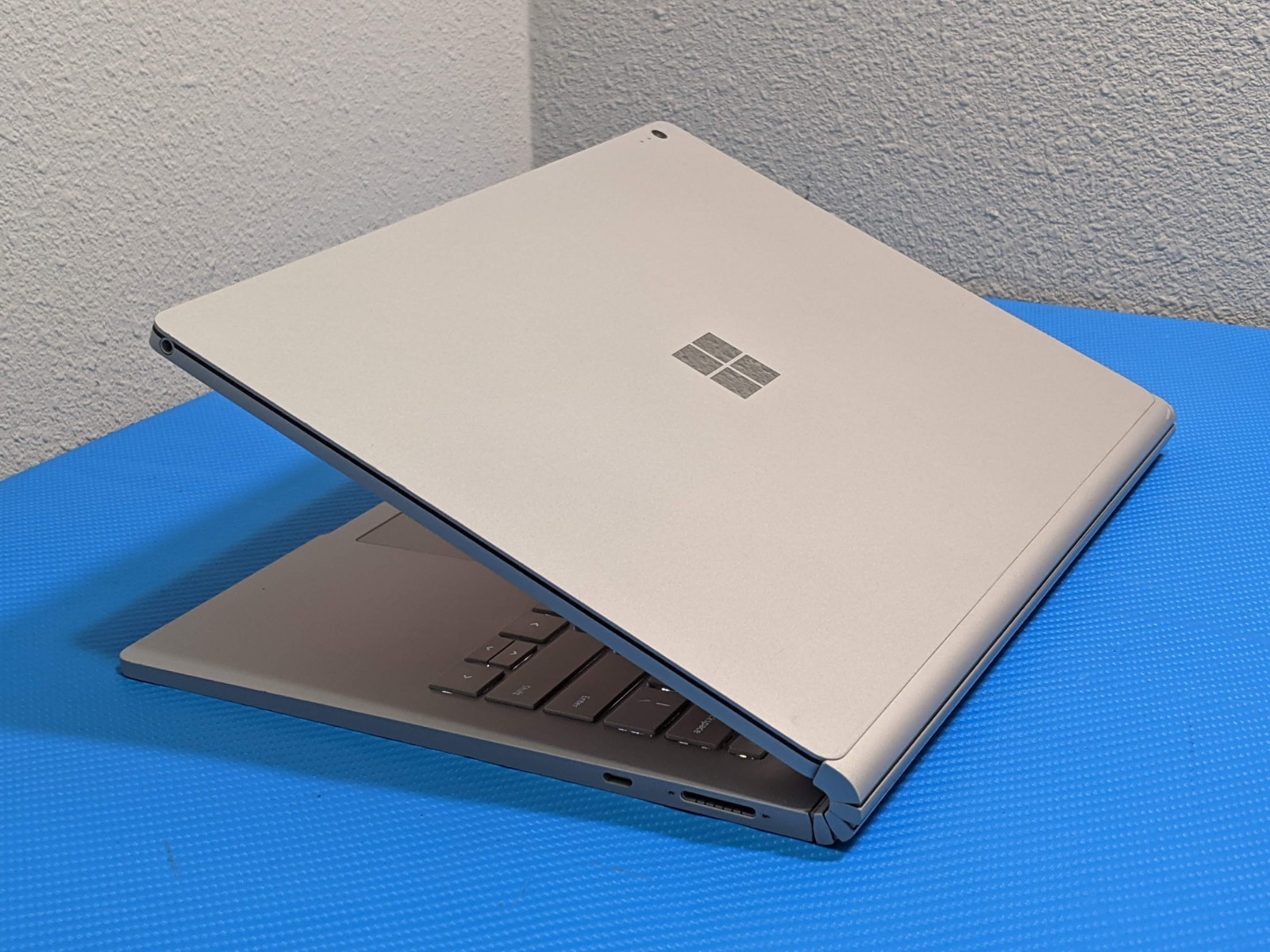 MS Surface Book 2 13.5″3000×2000 TOUCH i5-8350U 1.7GHz 8GB 256GB W11P Great Batt