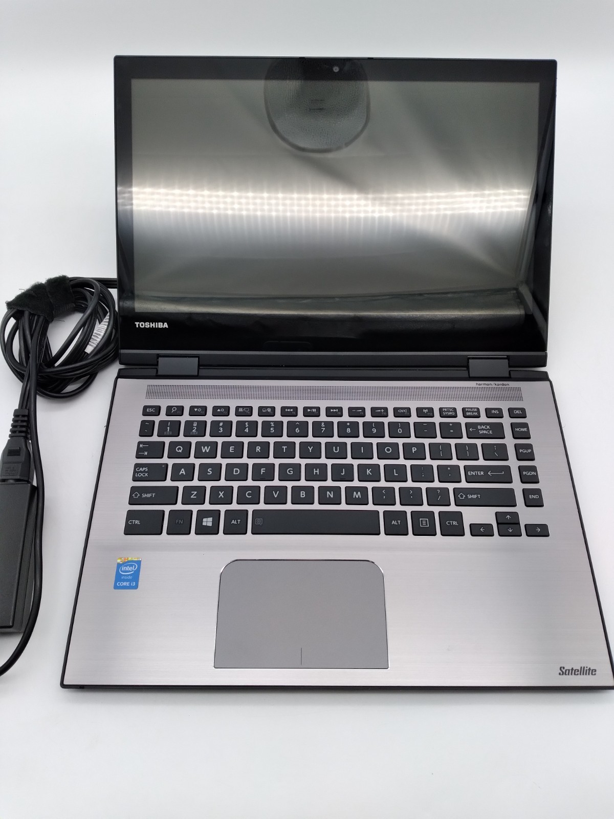 Toshiba Satellite E45W Touch* | Intel i3-5015u @ 2.1Ghz 6GB RAM 320GB HDD Win11P