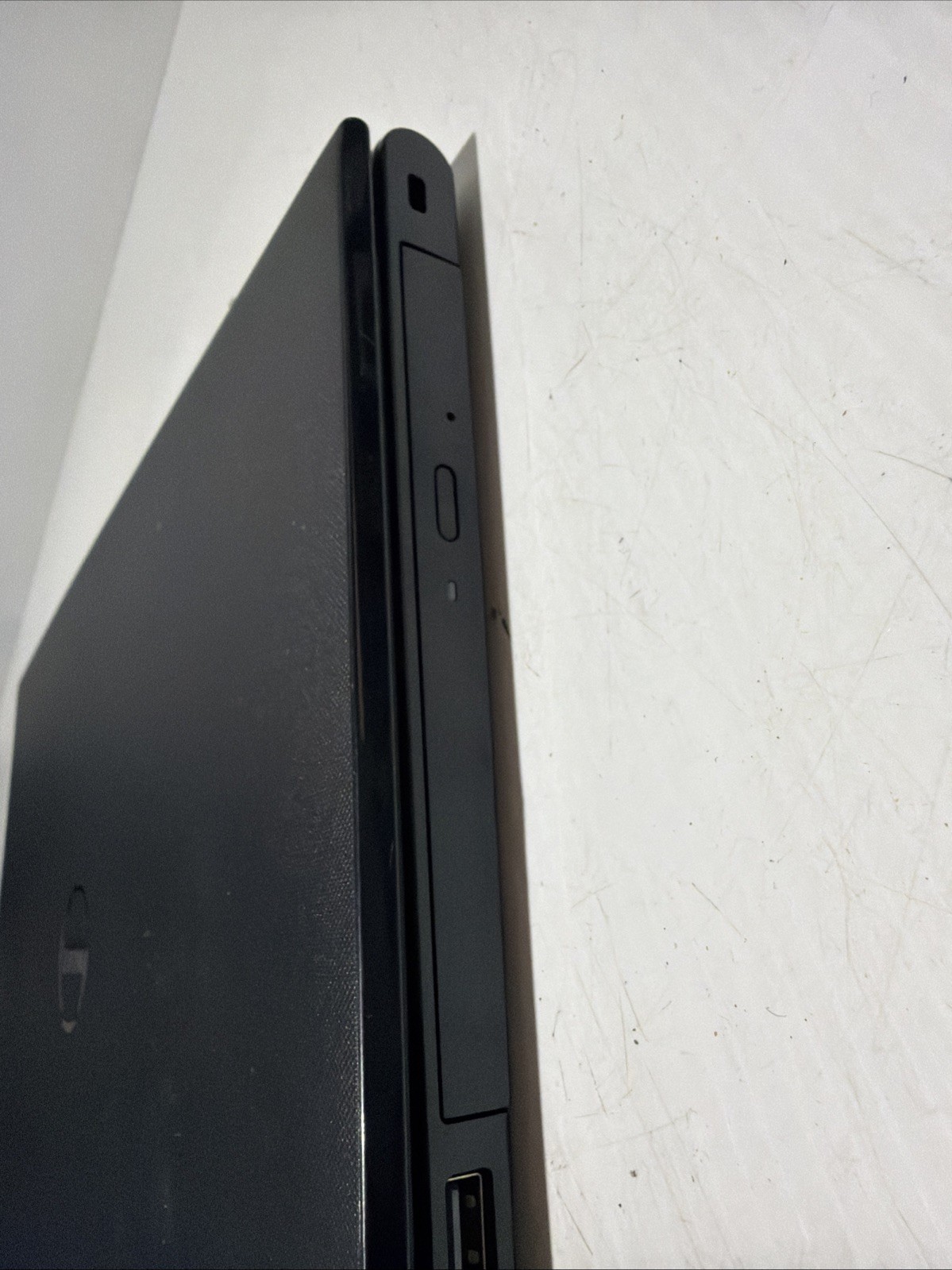 Dell Inspiron 15-3552 Laptop Celeron N3060 4gb Ram No Drives Boots Bios /Beeping