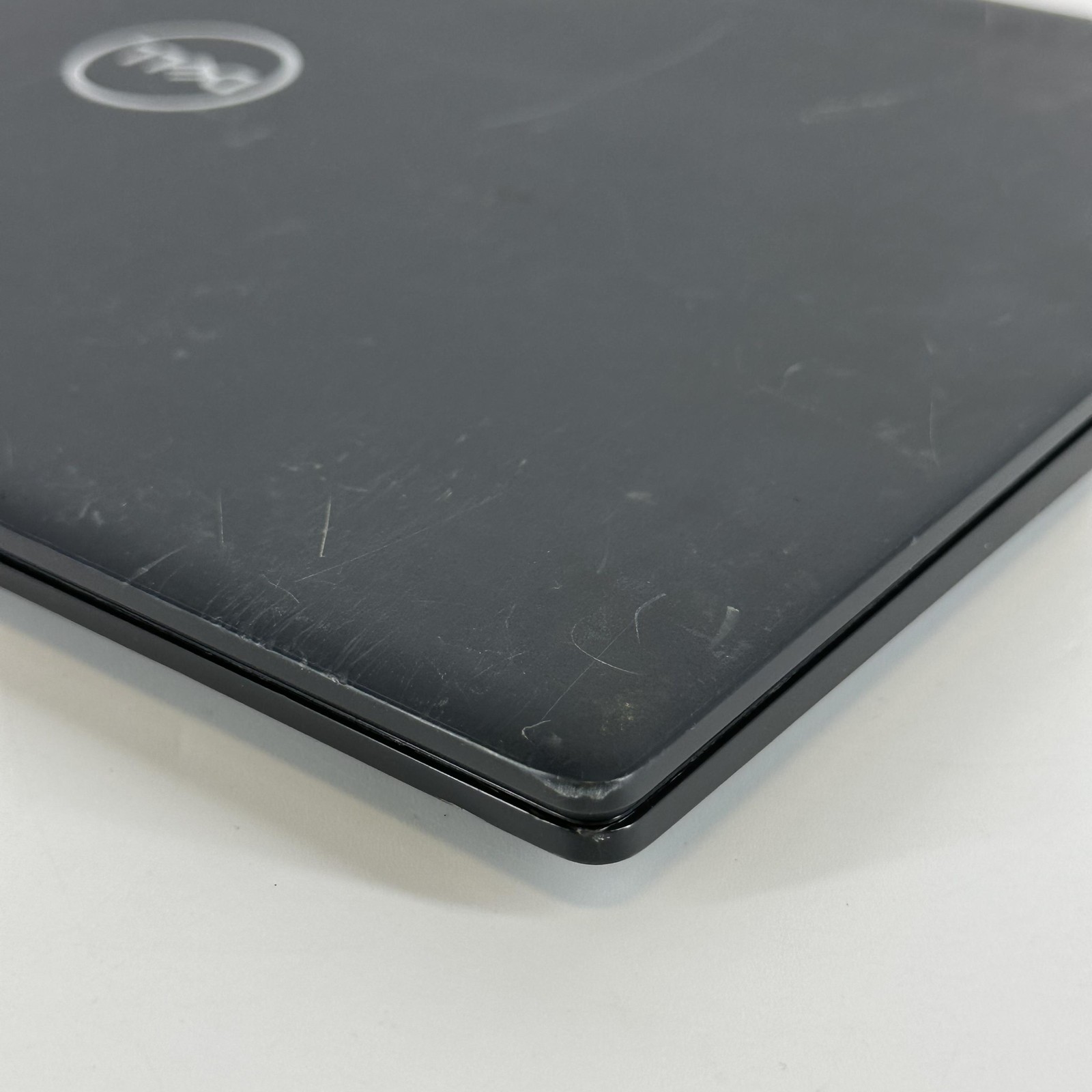 Dell Latitude 3510 15.6 Gray FHD i7-10510U 1.80GHz 16GB 256GB SSD Good
