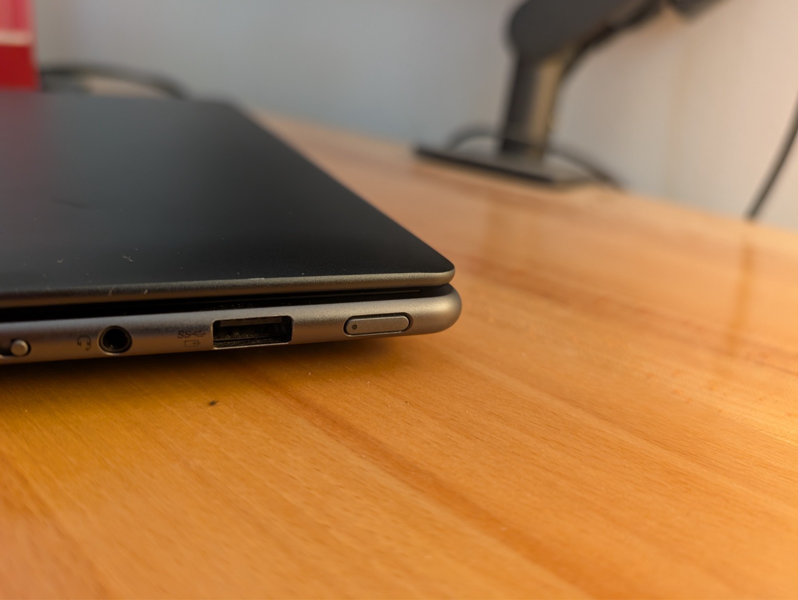 Lenovo Slim 7 Pro X 14.5″ 3K 120Hz | AMD Ryzen 7 6800HS | RTX 3050 | 16GB RAM |