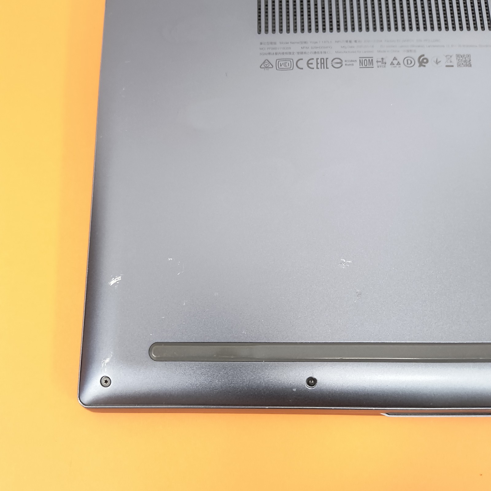 LENOVO YOGA 7 14ITL5 14″ TOUCH SCREEN i5-1135G7 2.4GHz RAM 8GB SSD 256GB M.2