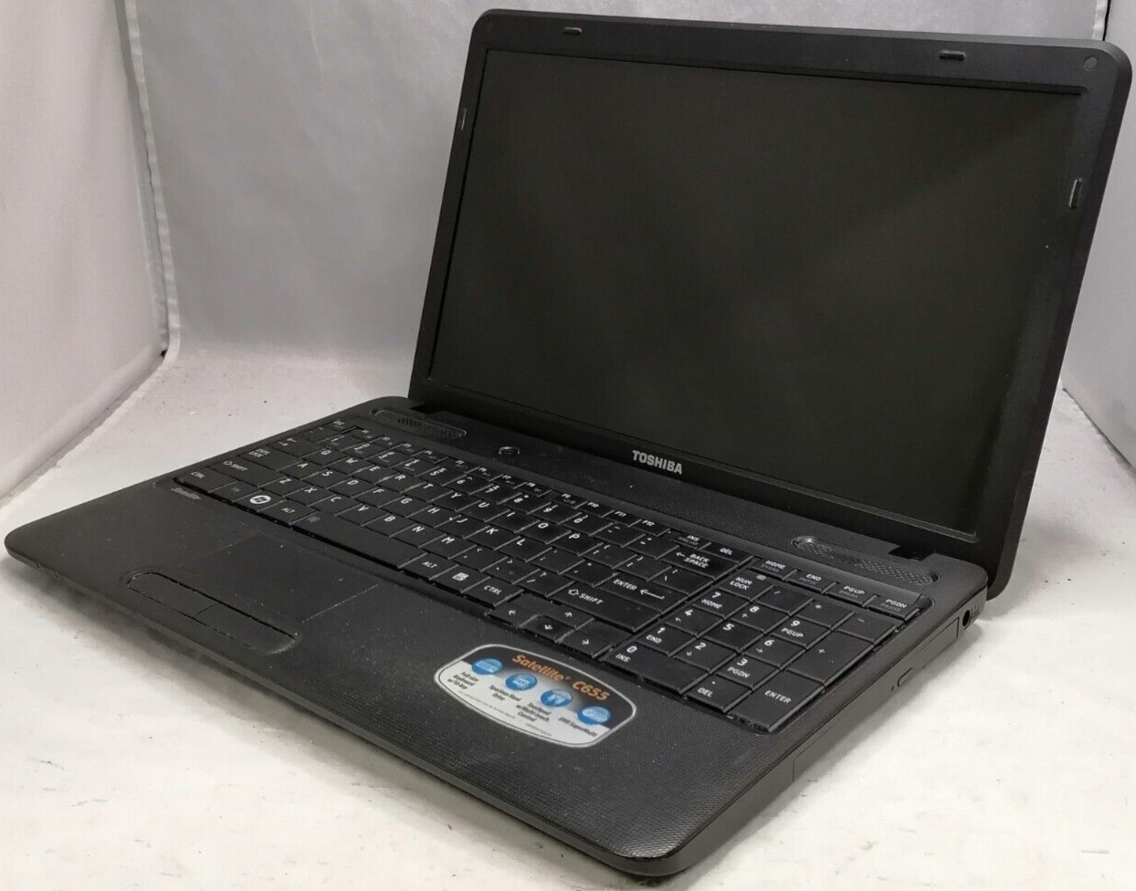 FOR PARTS 15.6″ Toshiba Satellite C655D-S5228 (AMD C-50/1.0 GHz/NO RAM/NO HDD)