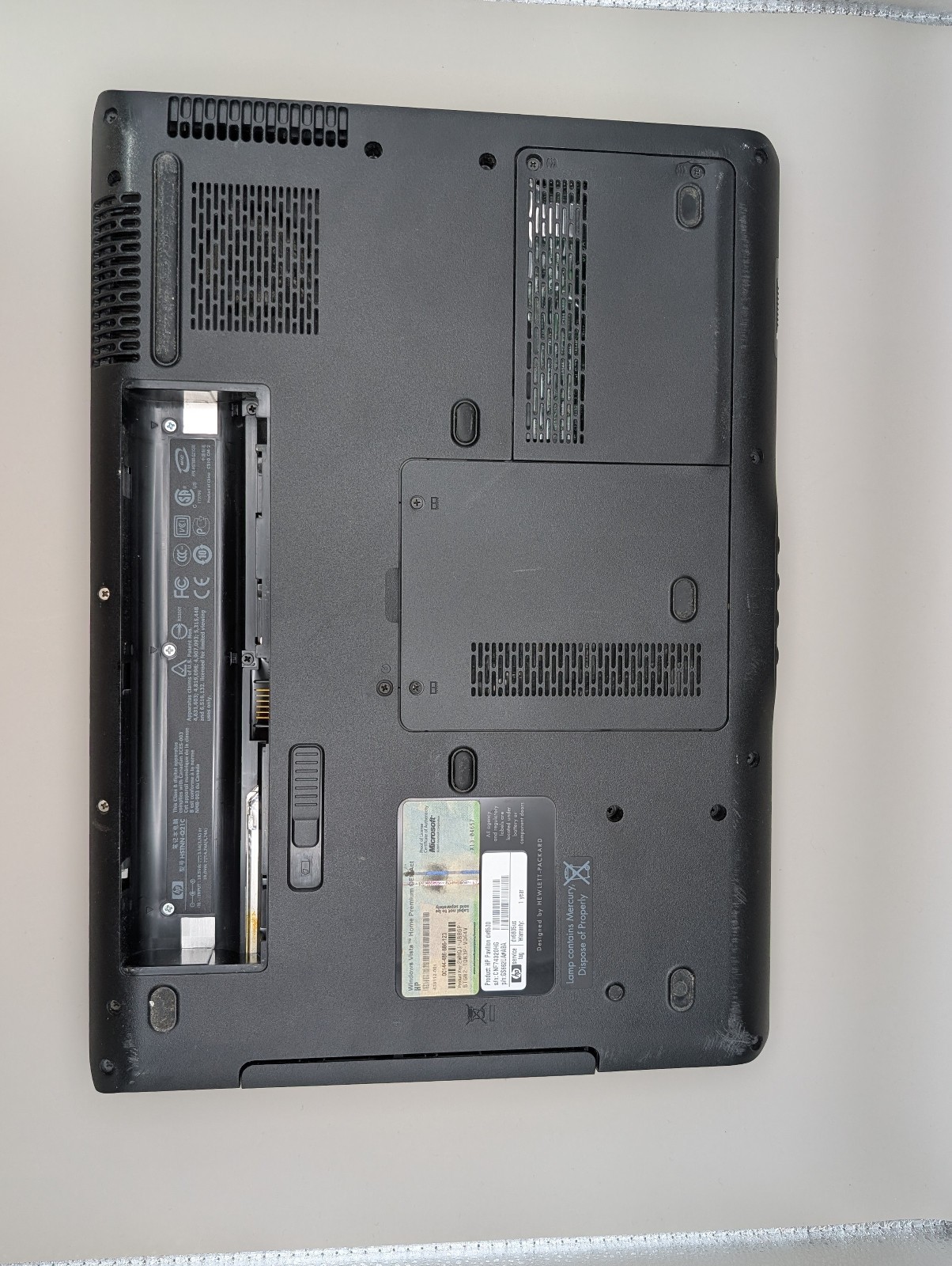 HP Pavilion dv6500 AMD Athlon Dual Core TK55 1.8GHz 1 GB RAM NO HDD NO BATTERY
