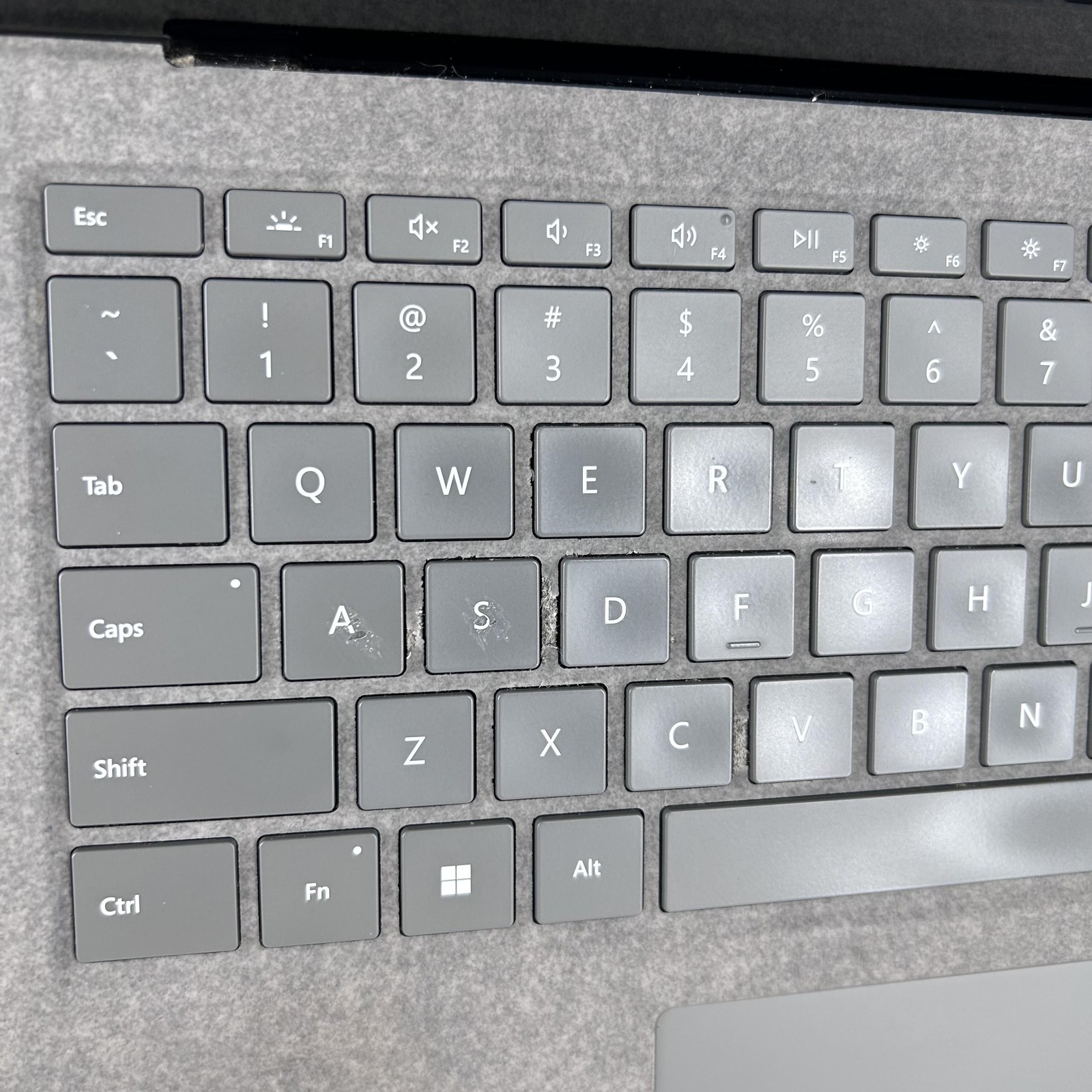 Microsoft Surface Laptop 4 13.5 2K TOUCH 2.2 GHz Ryzen 5 4680U 16GB 256GB SSD