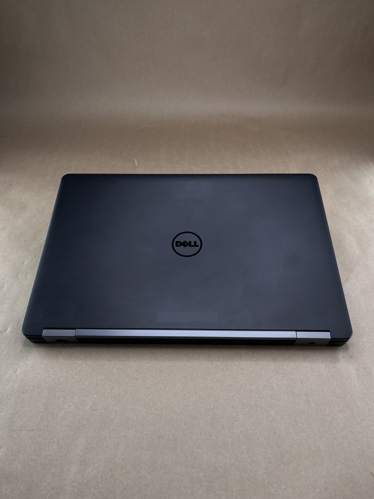 Dell Latitude 5570 15.6″ Core i3 128GB SSD 8GB RAM – Used / Serviced