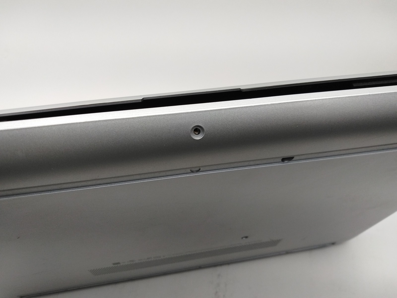HP Pavilion 15-db0031nr 15.6″ AMD A9-9425 4GB 330GB Hd