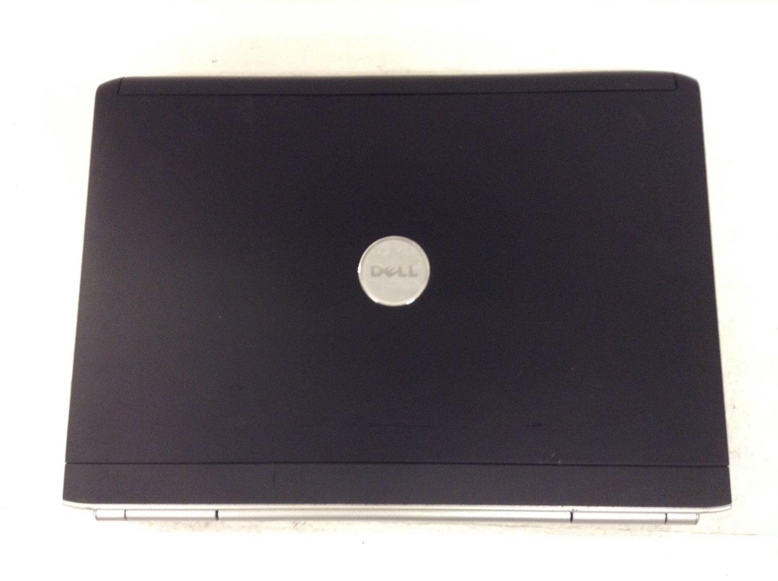Dell Inspiron 1720 17″ Intel Core 2 Duo 2.0GHz Laptop w/2GB,DVD-RW, No HD, WORKS