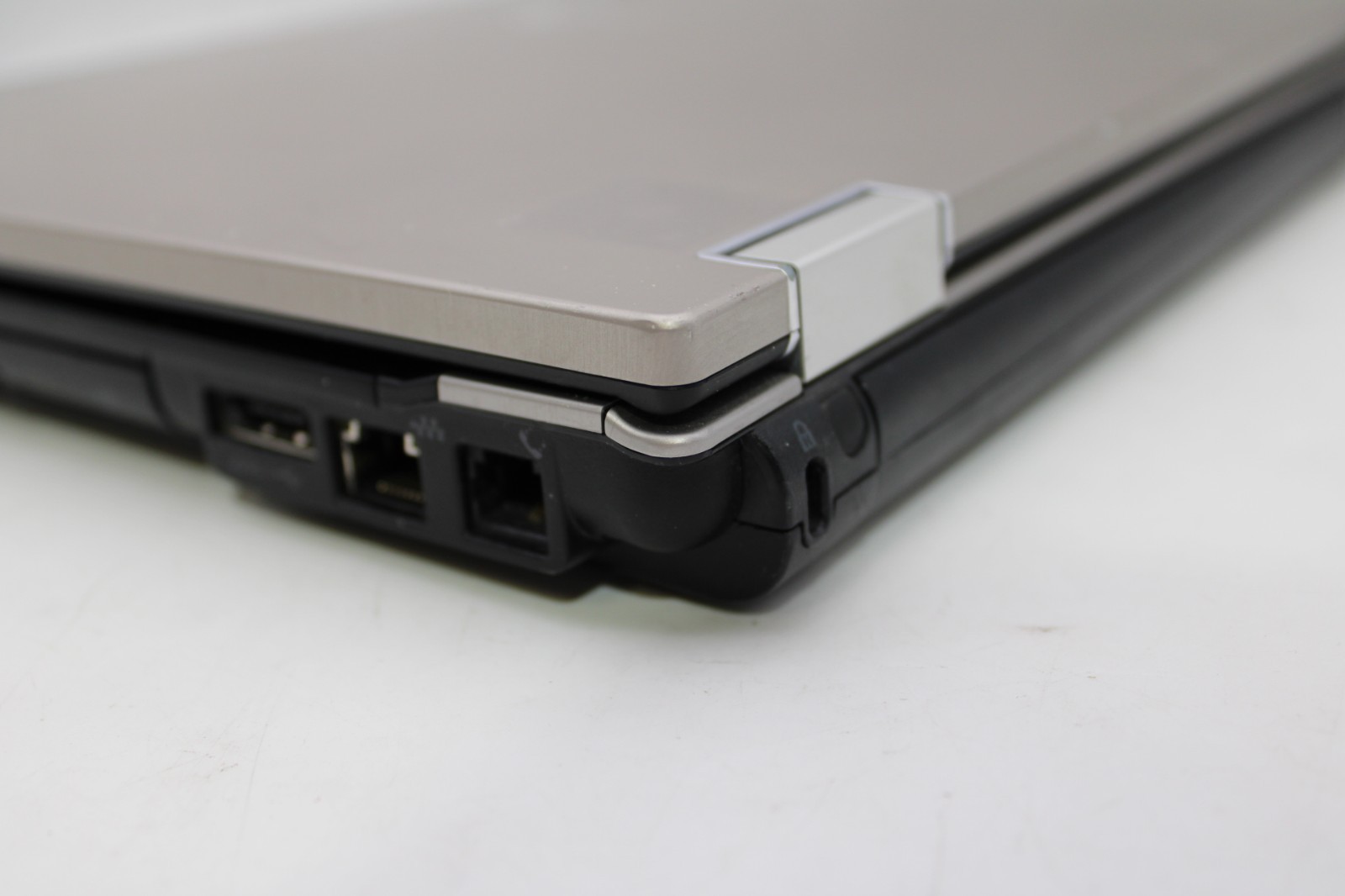 HP Elitebook 8440p 14″ i5-M560 2GB RAM NO STORAGE/OS *PARTS/REPAIR*