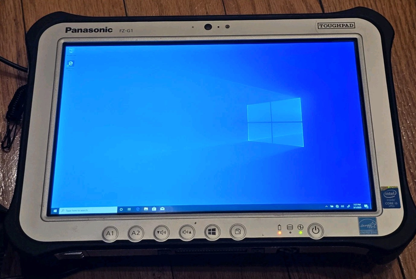 Panasonic Toughpad FZ-G1 Core i5 8GB RAM 128GB SSD Win 10 Pro + EXTRAS (READ)