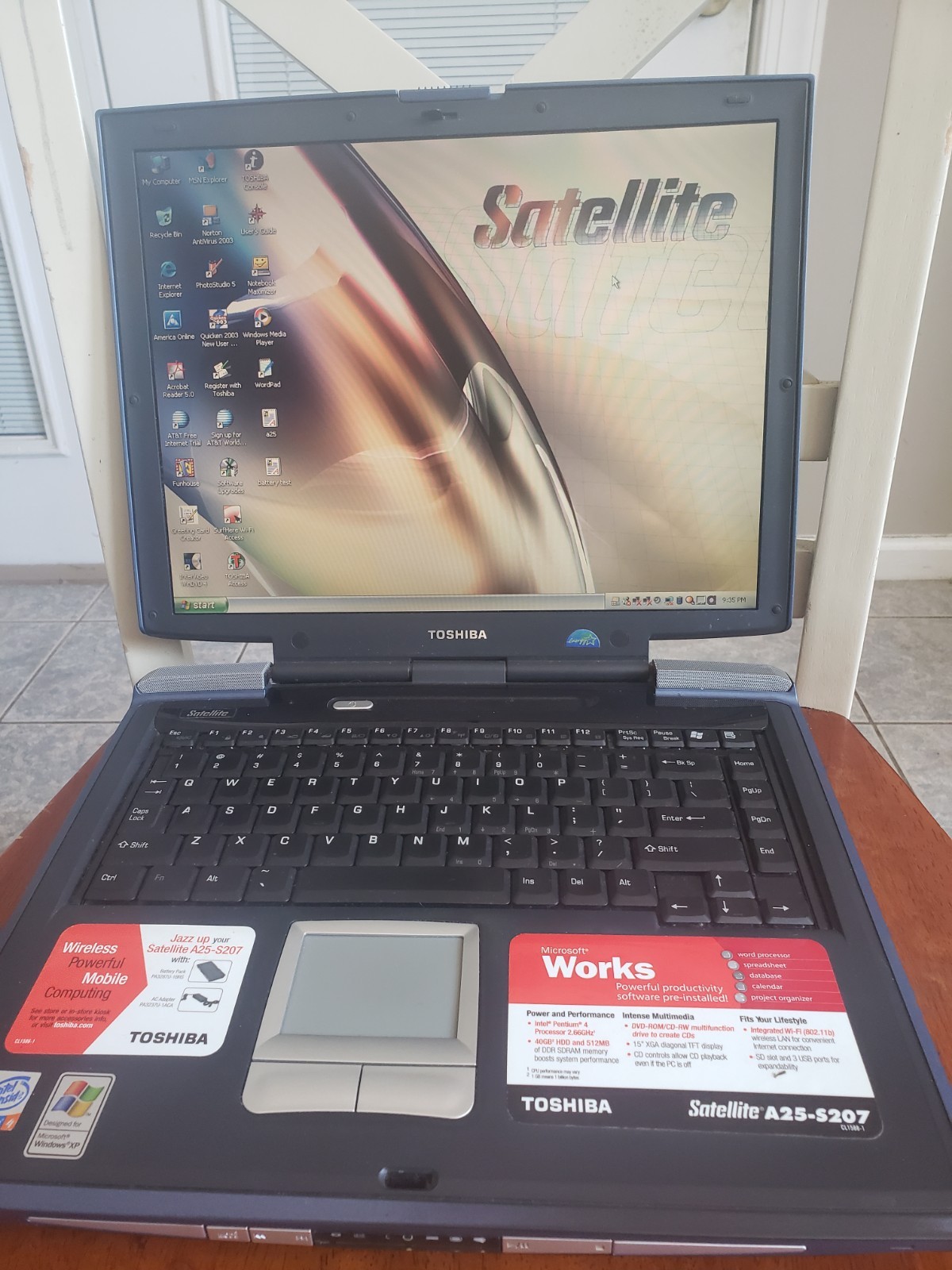 Vintage Toshiba Satellite A25-S207 Intel P4 2.66ghz 480mb 30gb WinXP W/power
