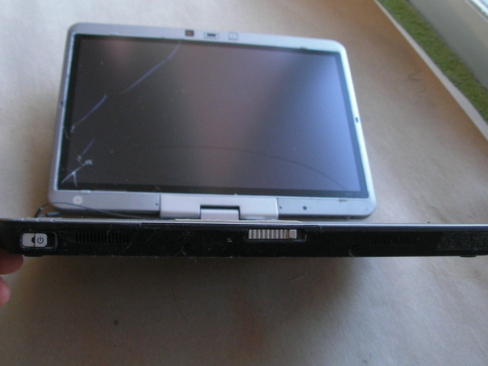 HP EliteBook 2740p Laptop 12″ i5 M540 @2.53 Ghz 64 bit 4gb Ram and No hard drive