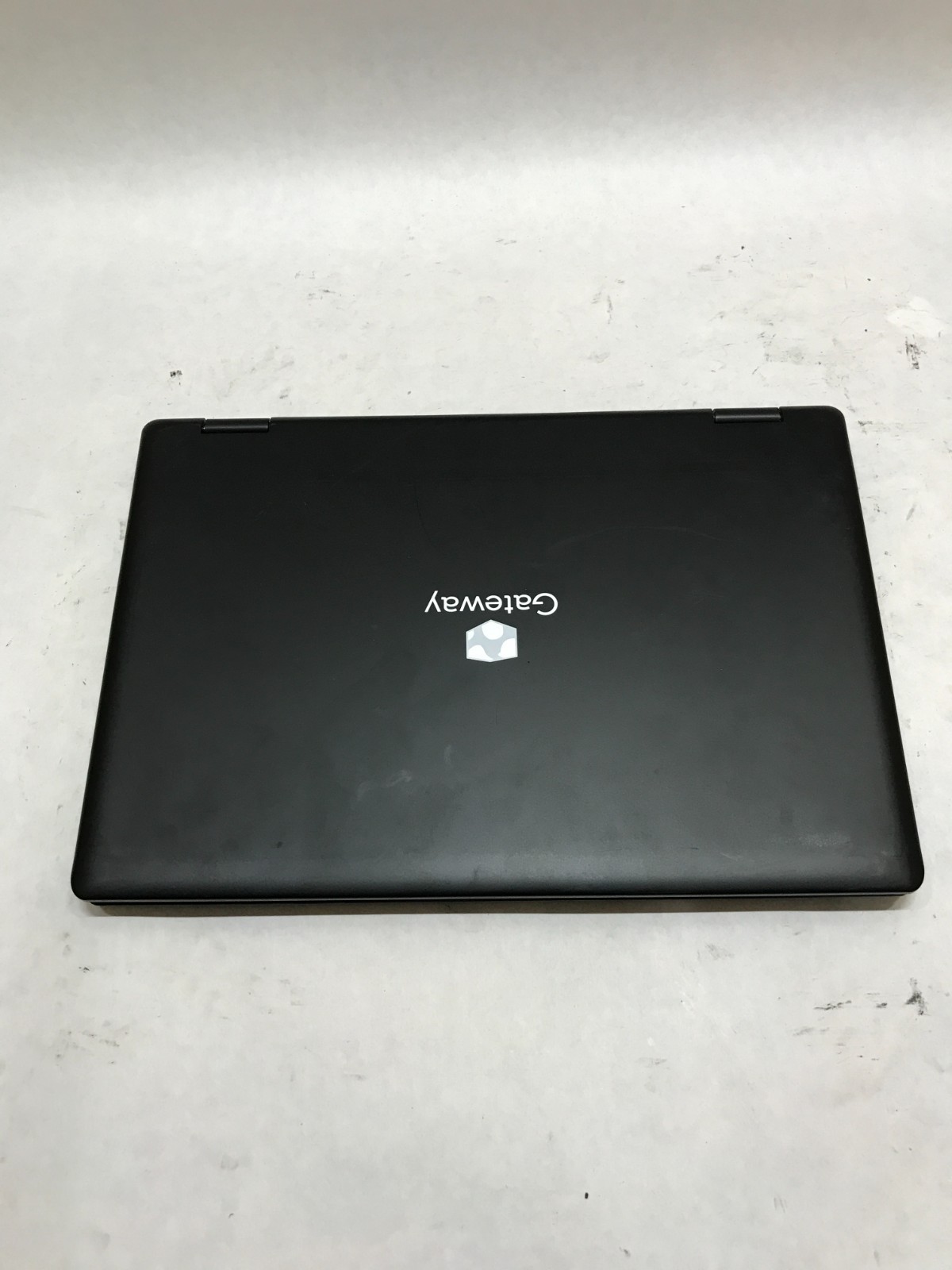 Gateway GWTC116-2BK 11″ Intel Celeron 4GB RAM 64GB eMMC NO OS For Parts CRACK DW