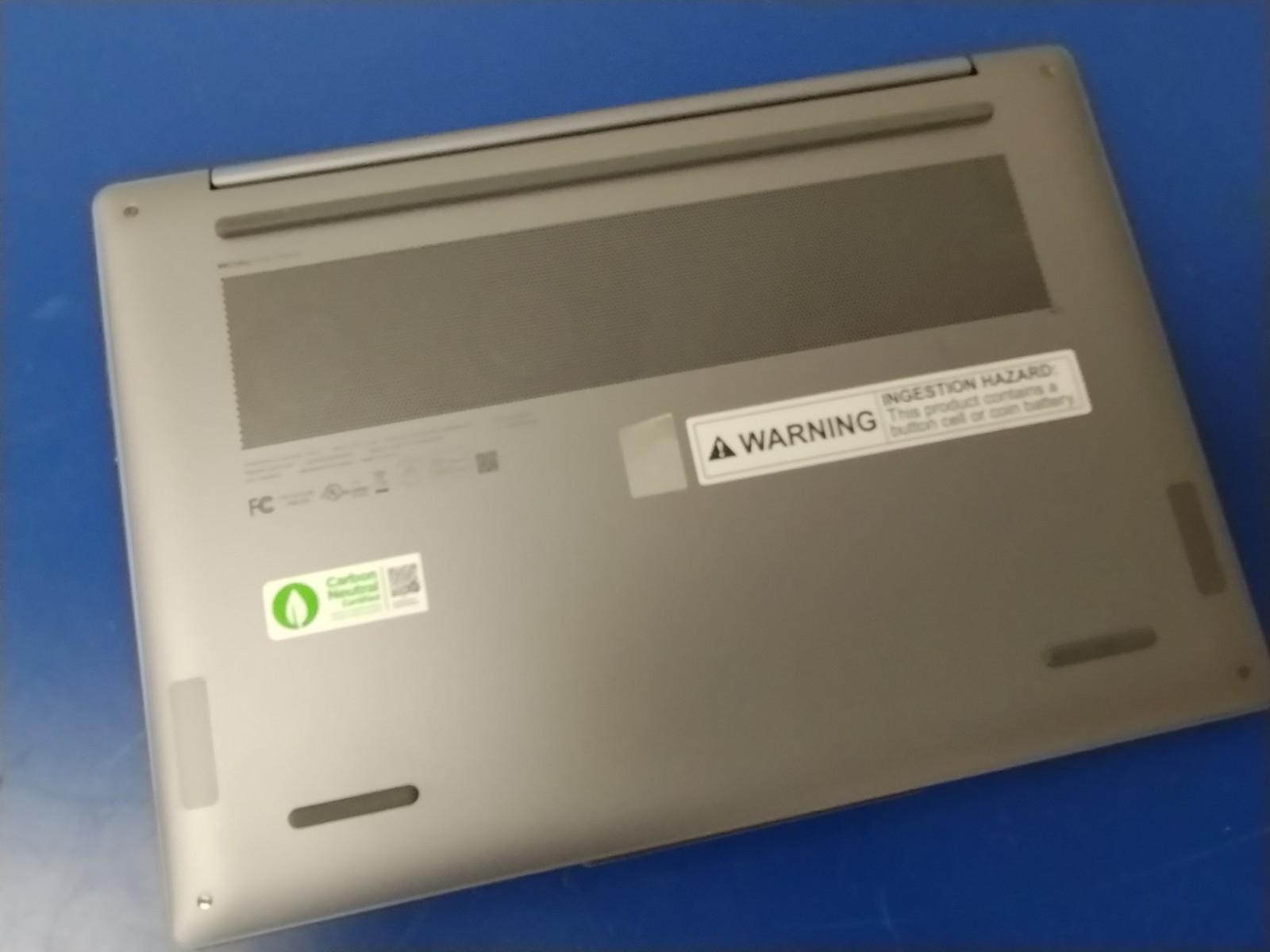 Lenovo Slim 7 14ILL10, Intel Core Ultra 7, 2.20 GHz, 32 GB RAM, 1 TB NVMe SSD