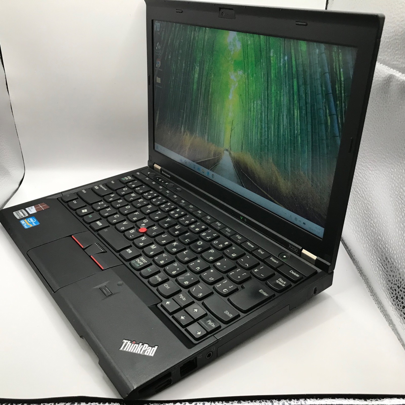 Lenovo ThinkPad X230 Core i5 / 8GB / SSD 128GB / Windows 7 Used From JP
