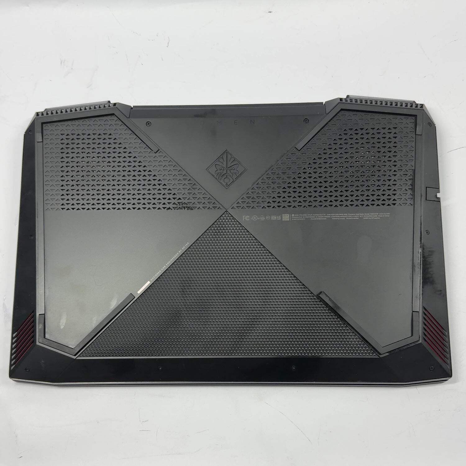 HP Omen 15-CE0XX 15.6″ i7-7700HQ 2.8GHz 8GB RAM 128GB SSD GeForce GTX 1050 Ti