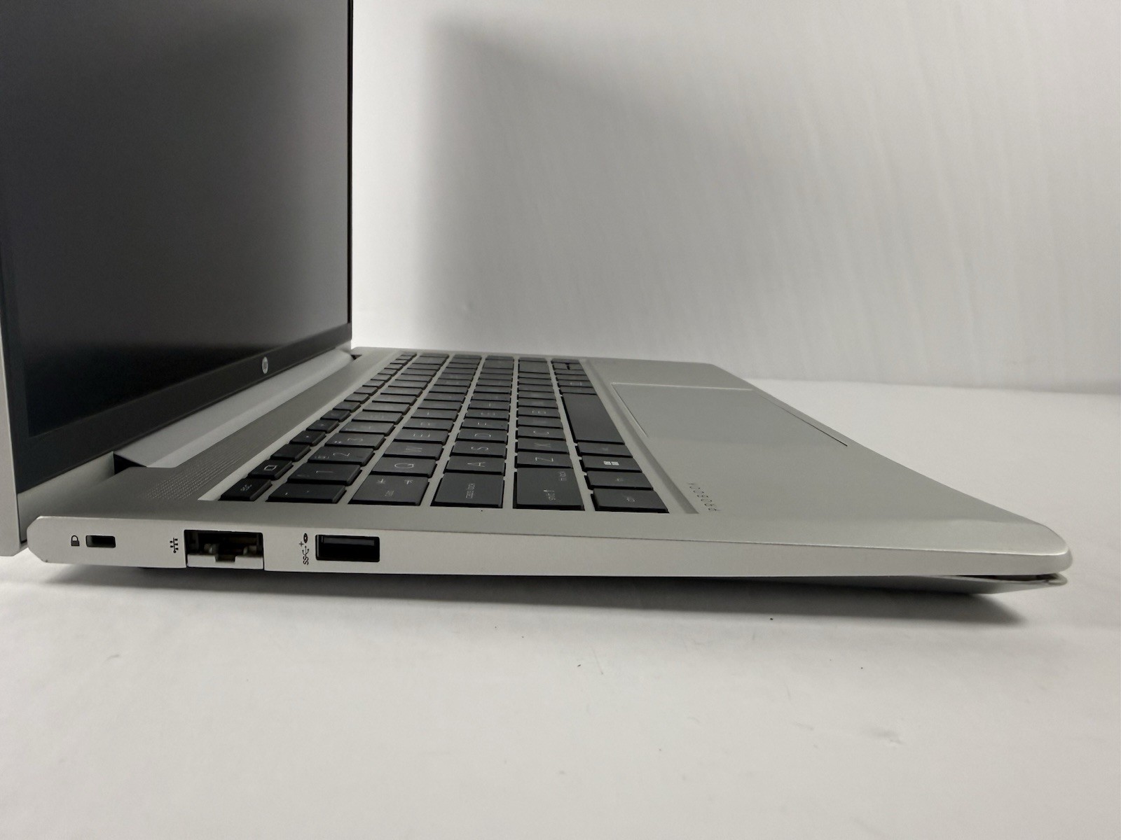 HP ProBook 445 G9 14″ Ryzen 5 5625U 2.3GHz 4GB RAM | NO SSD/OS Read*