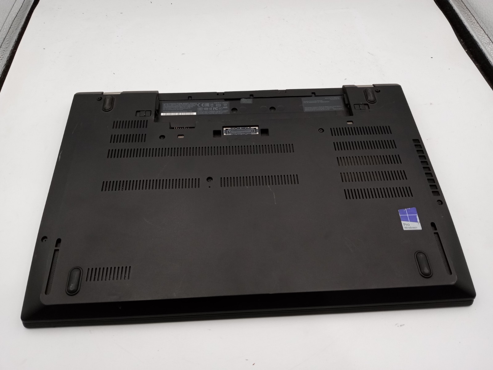 Lenovo ThinkPad P51s 15.6″ Laptop Intel i7-6500U – PARTS / REPAIR – READ -RR