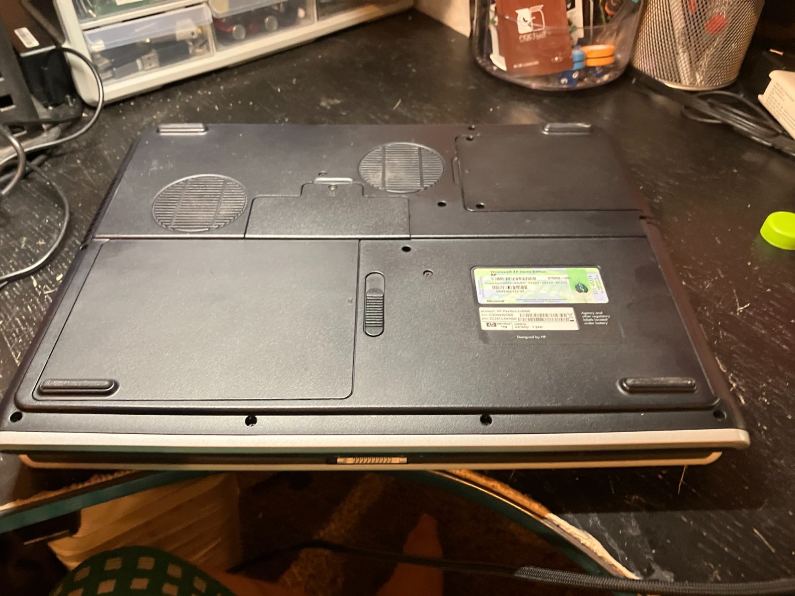 HP Pavilion ZV6000 Vintage Laptop Athlon 2GHz 16GB SSD 2GB RAM ATI X200 Win XP