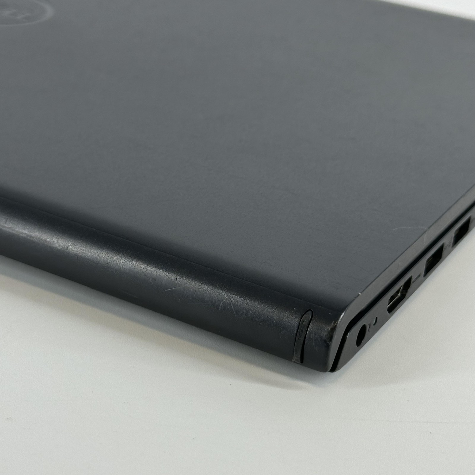Dell Inspiron 3511 15.6 FHD TOUCH i5-1035G1 1.00GHz 8GB 256GB SSD Good