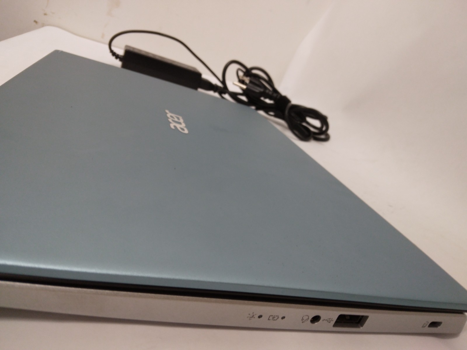 Acer Aspire 5 A514-54-501Z 14″ Laptop Intel i5 8GB 256GB SSD Win11