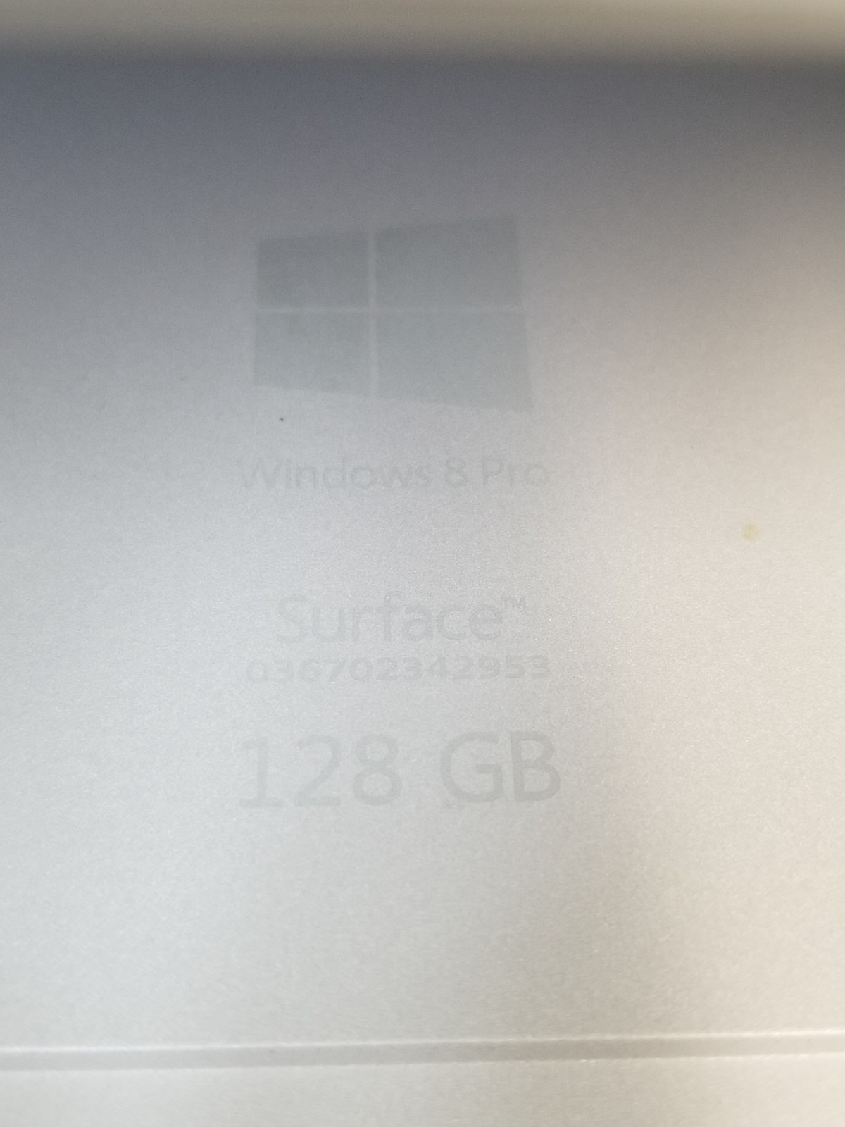 Microsoft Surface Pro 3 12″ i5-4300U 128GB 4GB RAM Windows 10 Pro Tablet