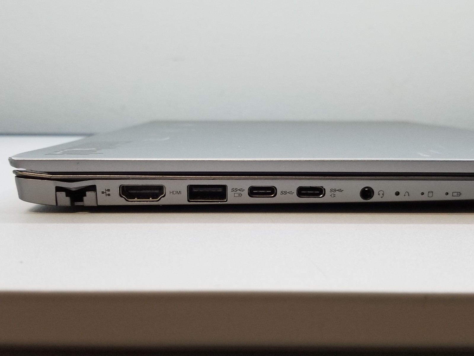 Lenovo ThinkBook 14-IIL 14″ FHD i5-1035G1 1.0GHz 8GB RAM 256GB NVMe Win 11 Pro