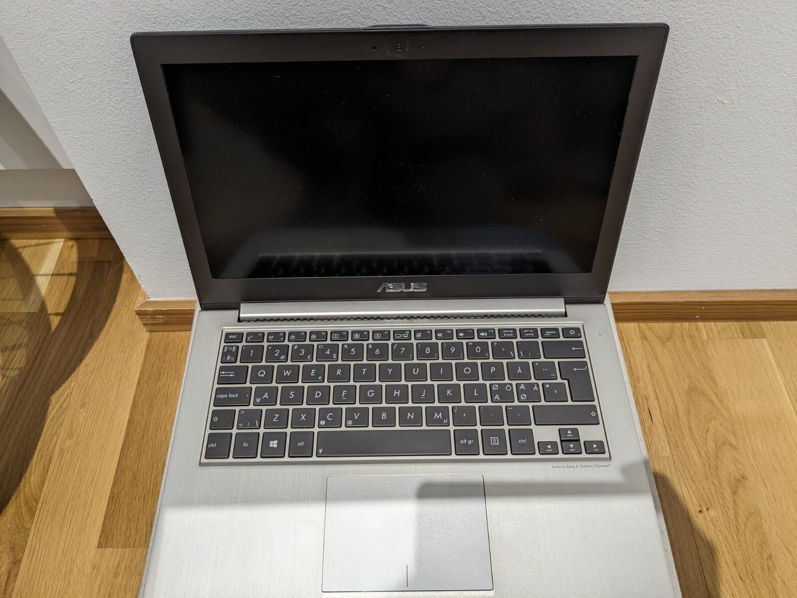 Asus UX32VD-R4002H for parts