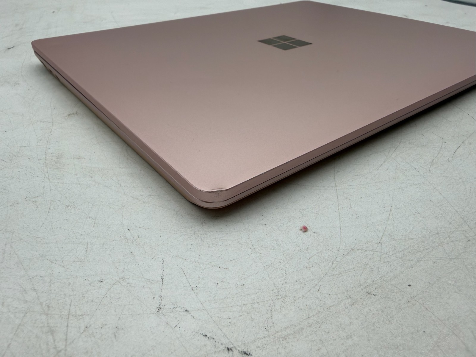 Microsoft Surface Laptop Go 1943 12.4″ 128 GB SSD 8 GB RAM i5-1035G1 Win 11 Home