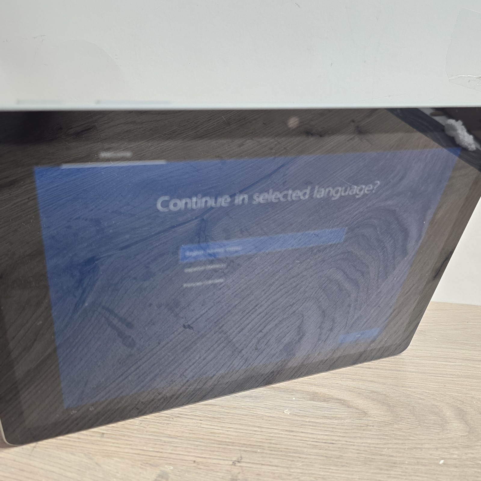 Microsoft 1901 Surface Go 2 10.5″ Netbook/Laptop Intel Pentium Win10 64GB eMMC