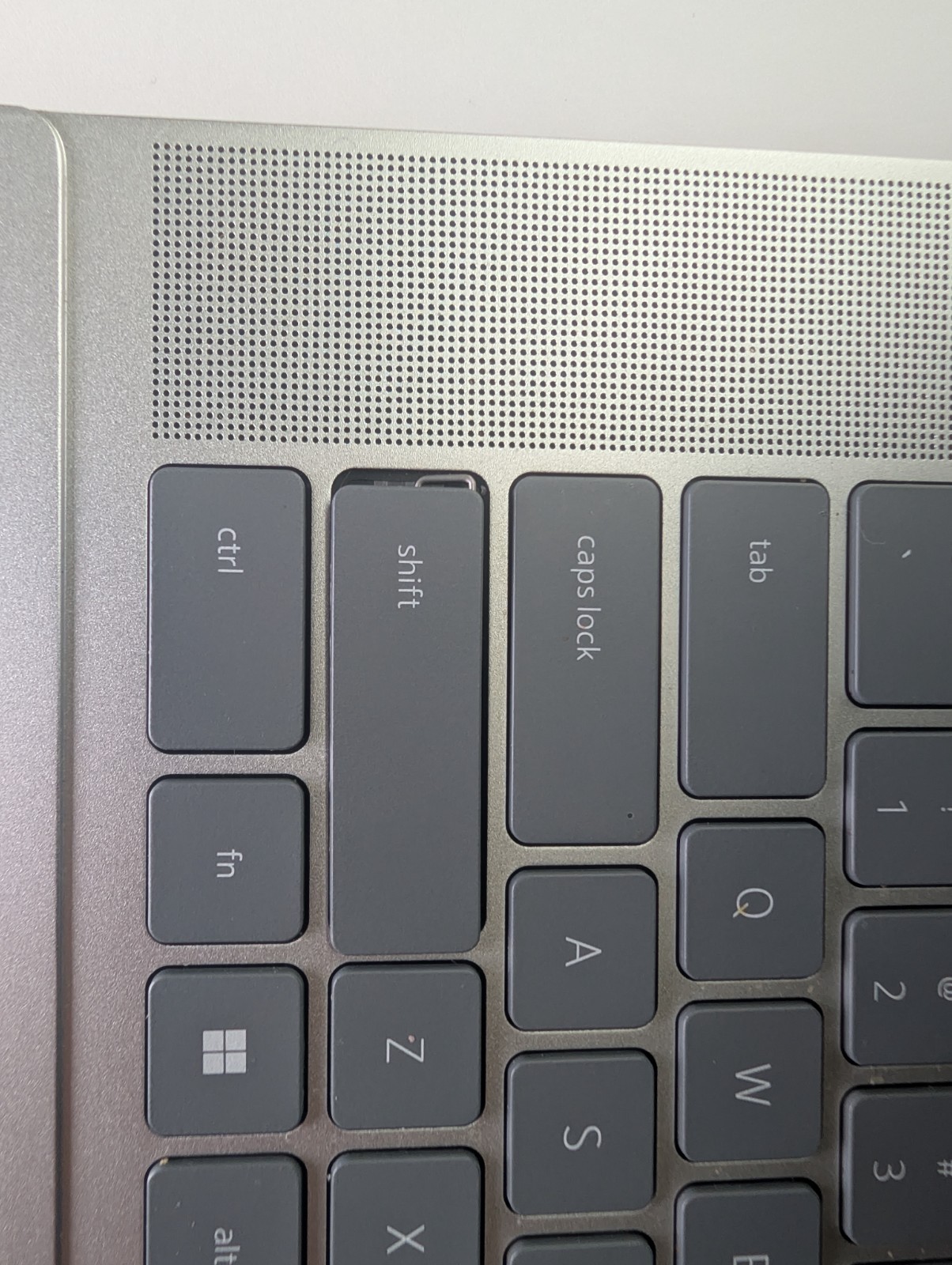 Dell Inspiron 16 2‑in‑1 i7‑1360P 16GB 1TB SSD 16″ Touch Iris Xe Windows 11.~ZW3~