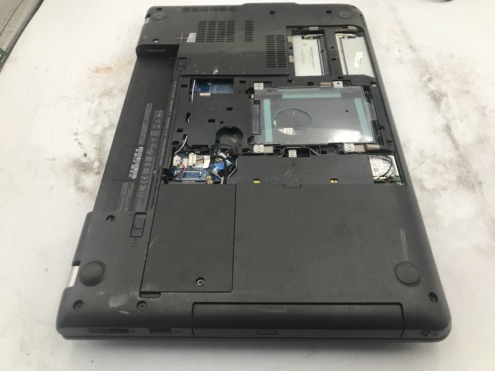 LENOVO THINKPAD E550 – BOOTS TO BIOS – INTEL I5 5200U – NO RAM – READ DESC – BB