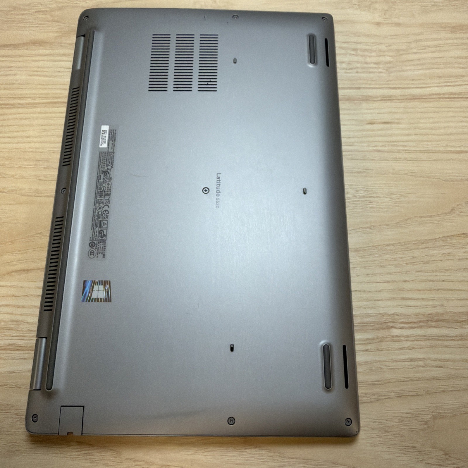 Dell Latitude 5520 i5-1145G7 16GB 512GB SSD 15″ FHD Win11 – Good Cond