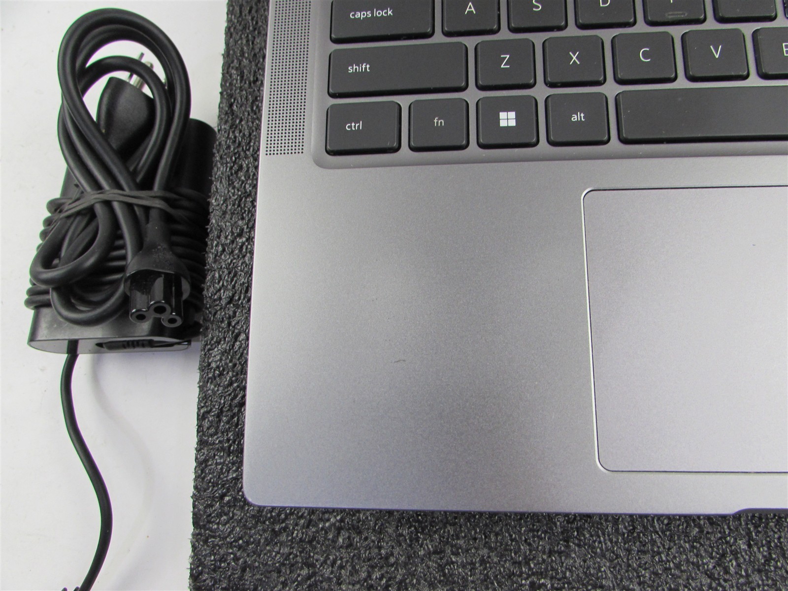 DELL LATITUDE 7440 (Convertible/2 in 1) COREI5-1345U 512GB SSD 16GB RAM NO O.S